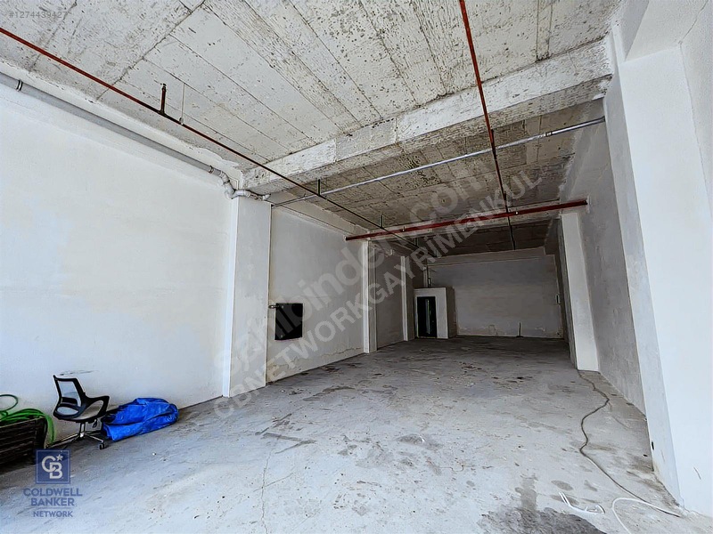 İst Yolu Atlantik Plus Satılık Yüksek Tavan 242m2 Ön Dükkan — fotoğraf 9