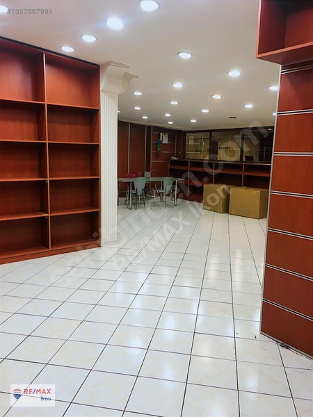 Fatih Mahmutpaşa Uğurlu Han İş Hanında Satılık 200 M2 Dükkan — fotoğraf 5