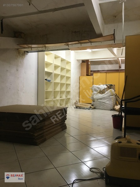 Fatih Mahmutpaşa Uğurlu Han İş Hanında Satılık 200 M2 Dükkan — fotoğraf 8