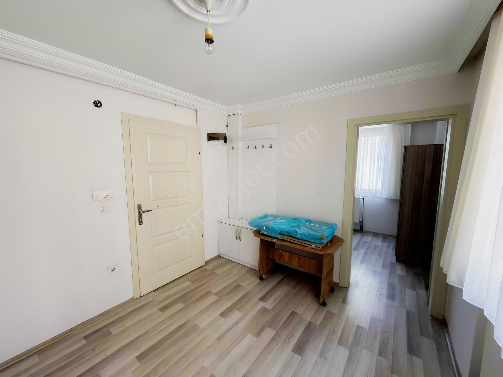 Kökoğlu Gayrimenkulden Şadırvanda Satılık 1+1 Daireler — fotoğraf 2