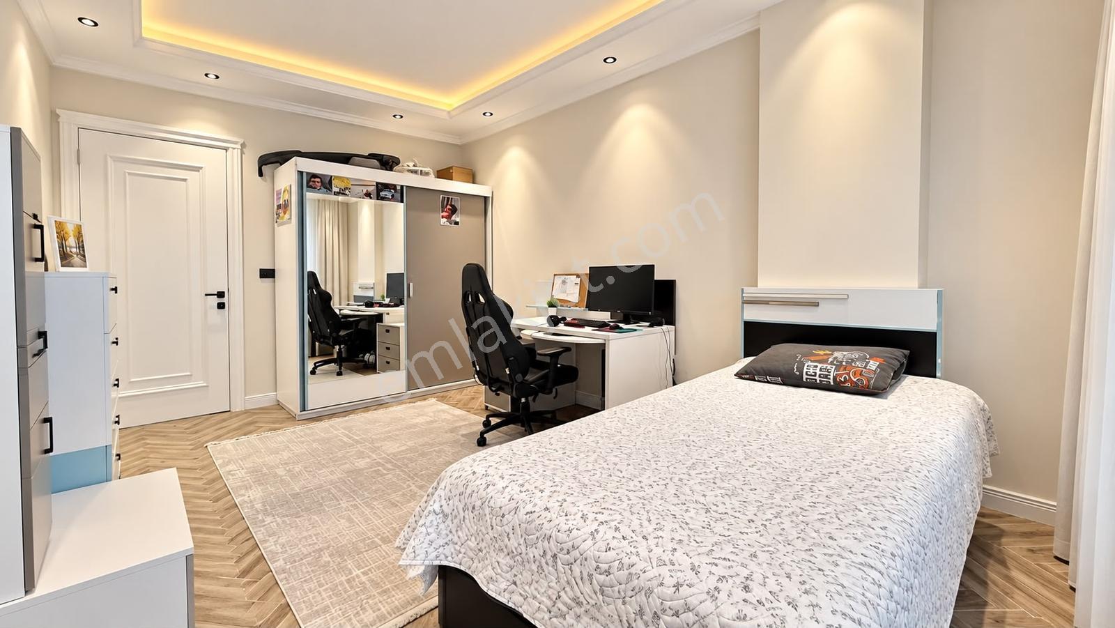 Demirler'den Yenişafak'da Giy. Odalı Cam Balkon 3+1satılık Daire — fotoğraf 14