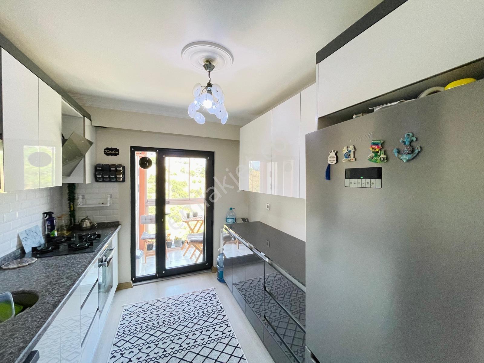 Fırsatt! Pendik/esenyalı (boş) Site İçi Ara Kat 90m2 2+1 Satılık — fotoğraf 9
