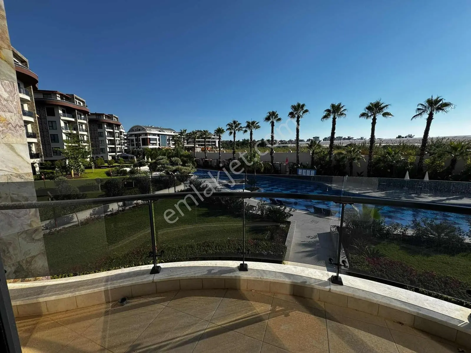 Oba Da Best Home 46 Da Satılık 1+1 Daire — fotoğraf 4