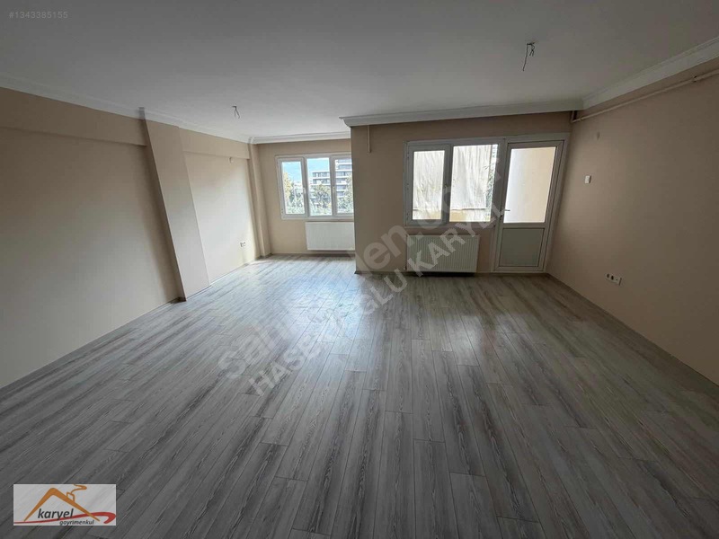 Kazımdirik'Te 3+1, Çift Balkonlu, Doğalgazlı Kiralık Daire