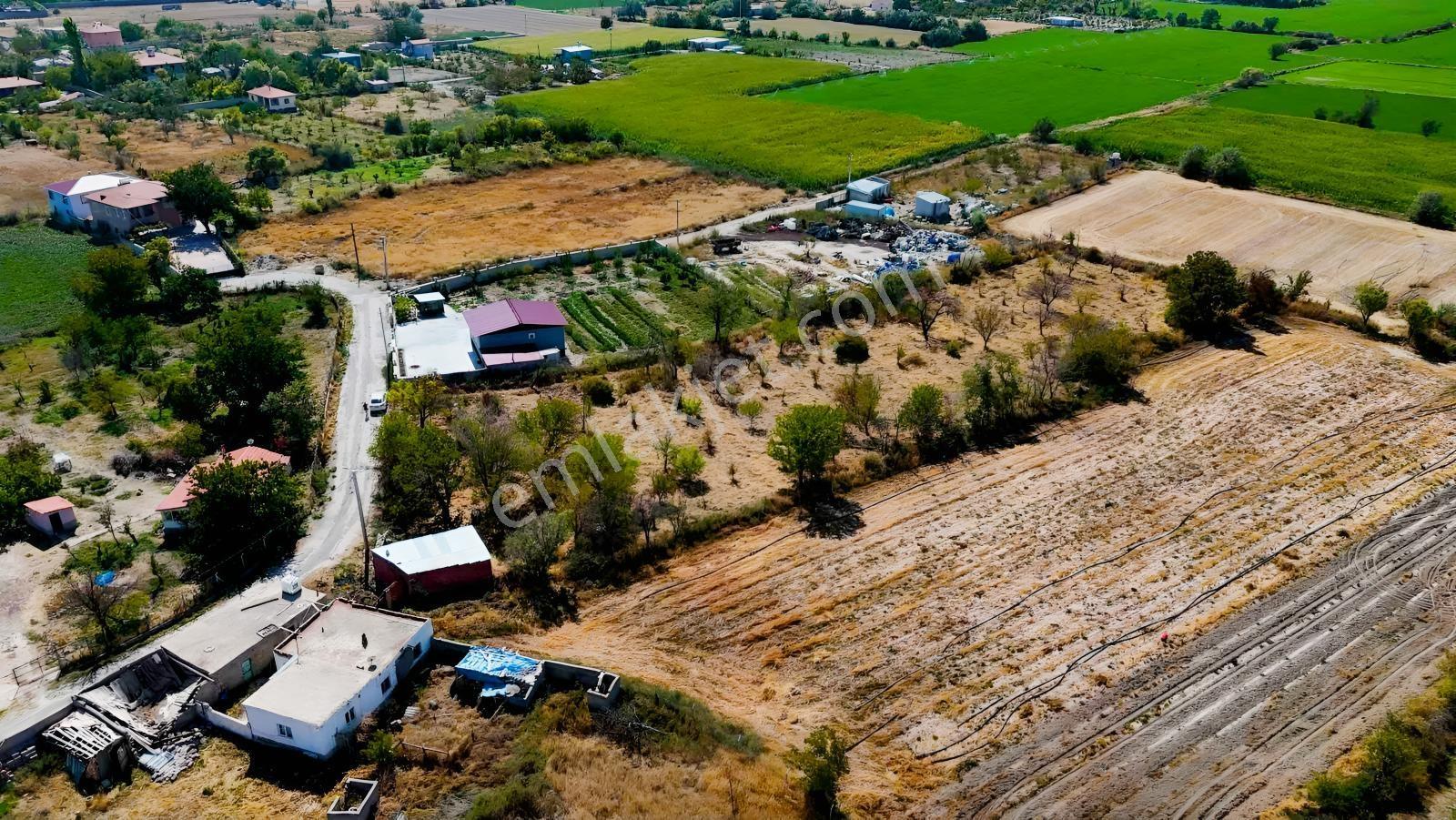 Emin Emlak Bor Bağdüz Satılık 4.6 Dönüm Kerpiç Ev Elma Bahçesi — fotoğraf 7
