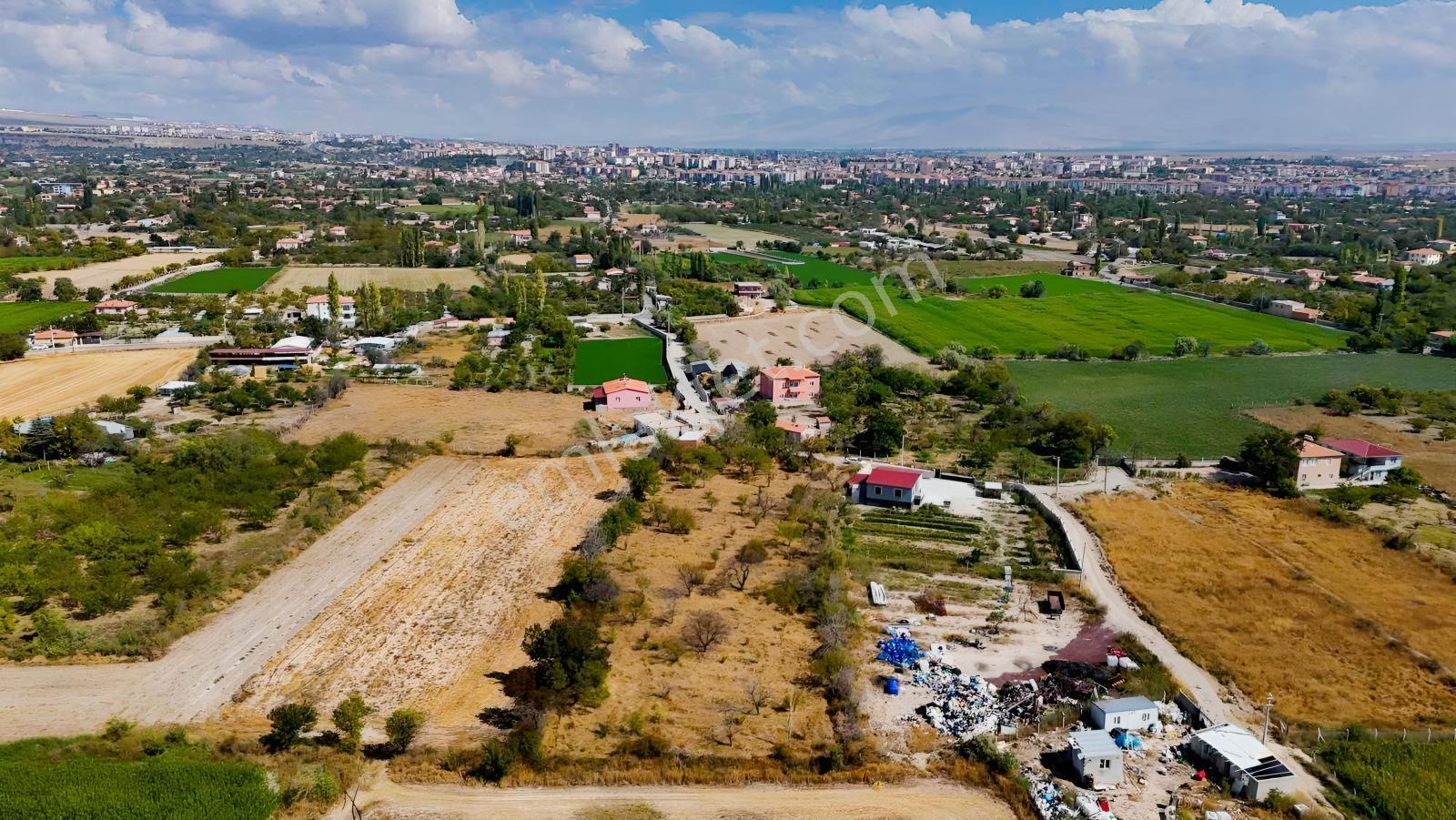 Emin Emlak Bor Bağdüz Satılık 4.6 Dönüm Kerpiç Ev Elma Bahçesi — fotoğraf 21