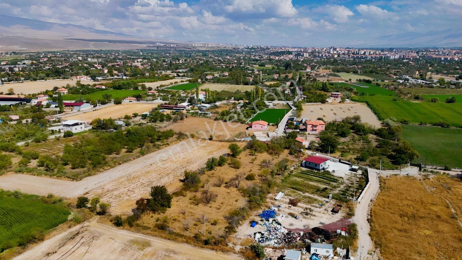 Emin Emlak Bor Bağdüz Satılık 4.6 Dönüm Kerpiç Ev Elma Bahçesi — fotoğraf 24