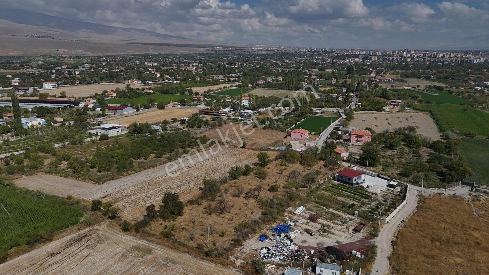 Emin Emlak Bor Bağdüz Satılık 4.6 Dönüm Kerpiç Ev Elma Bahçesi — fotoğraf 25