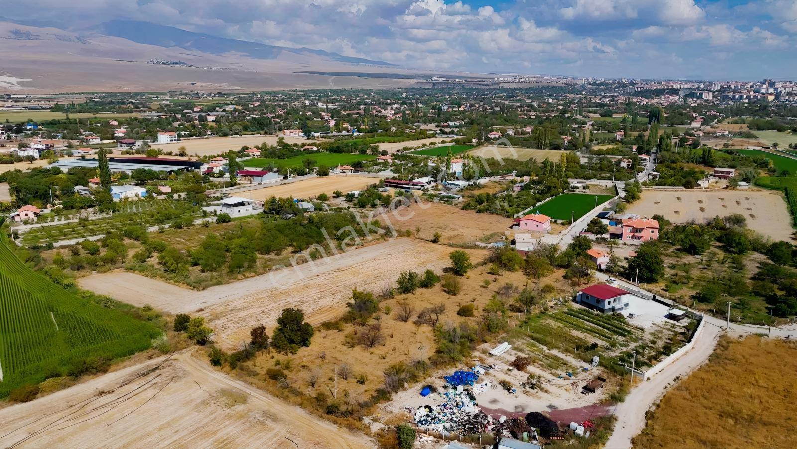 Emin Emlak Bor Bağdüz Satılık 4.6 Dönüm Kerpiç Ev Elma Bahçesi — fotoğraf 26