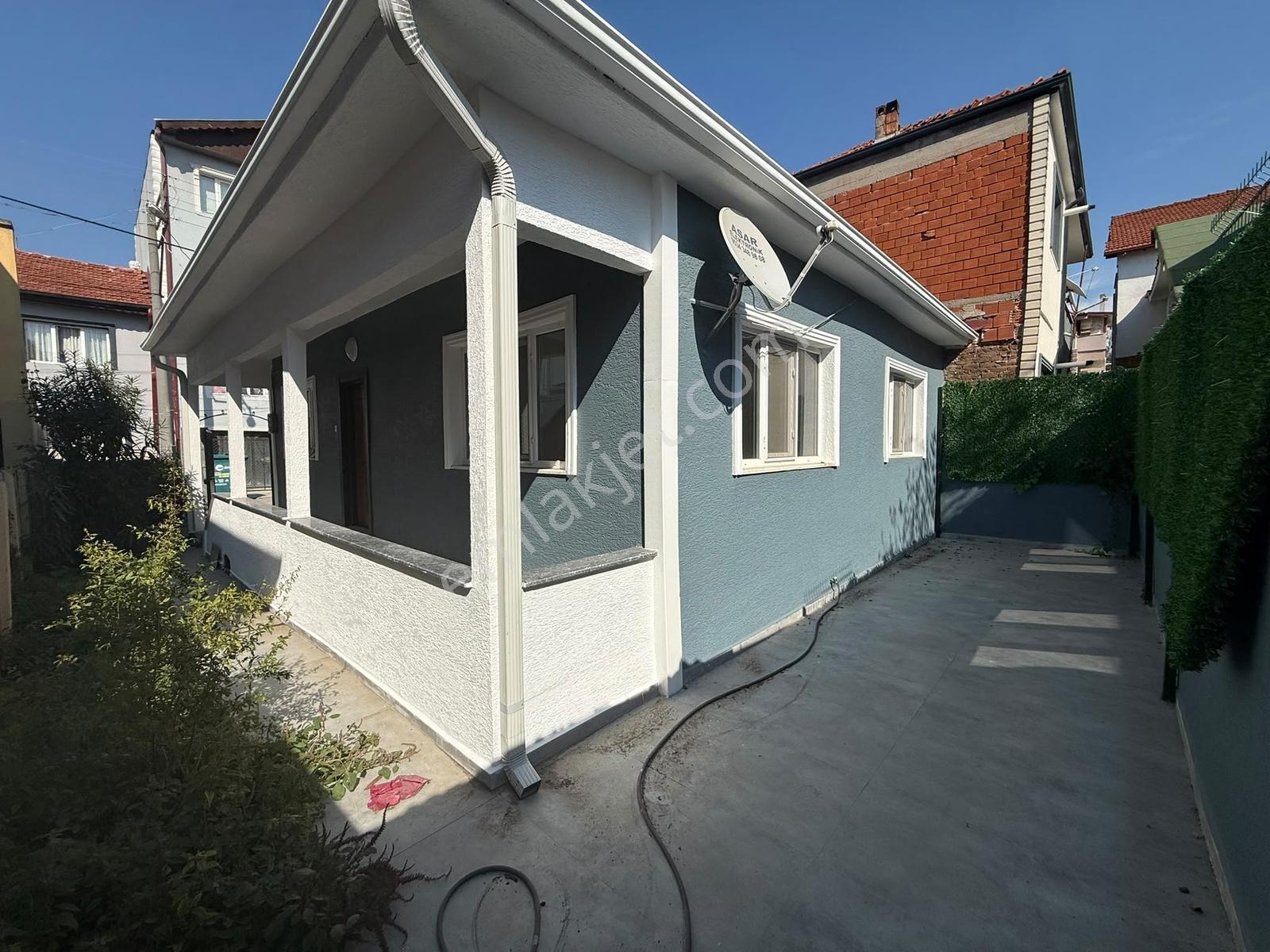 Adapazarı Yenigünde Bahçeli 2+1 Sıfır Müstakil Ev Arsası — fotoğraf 4