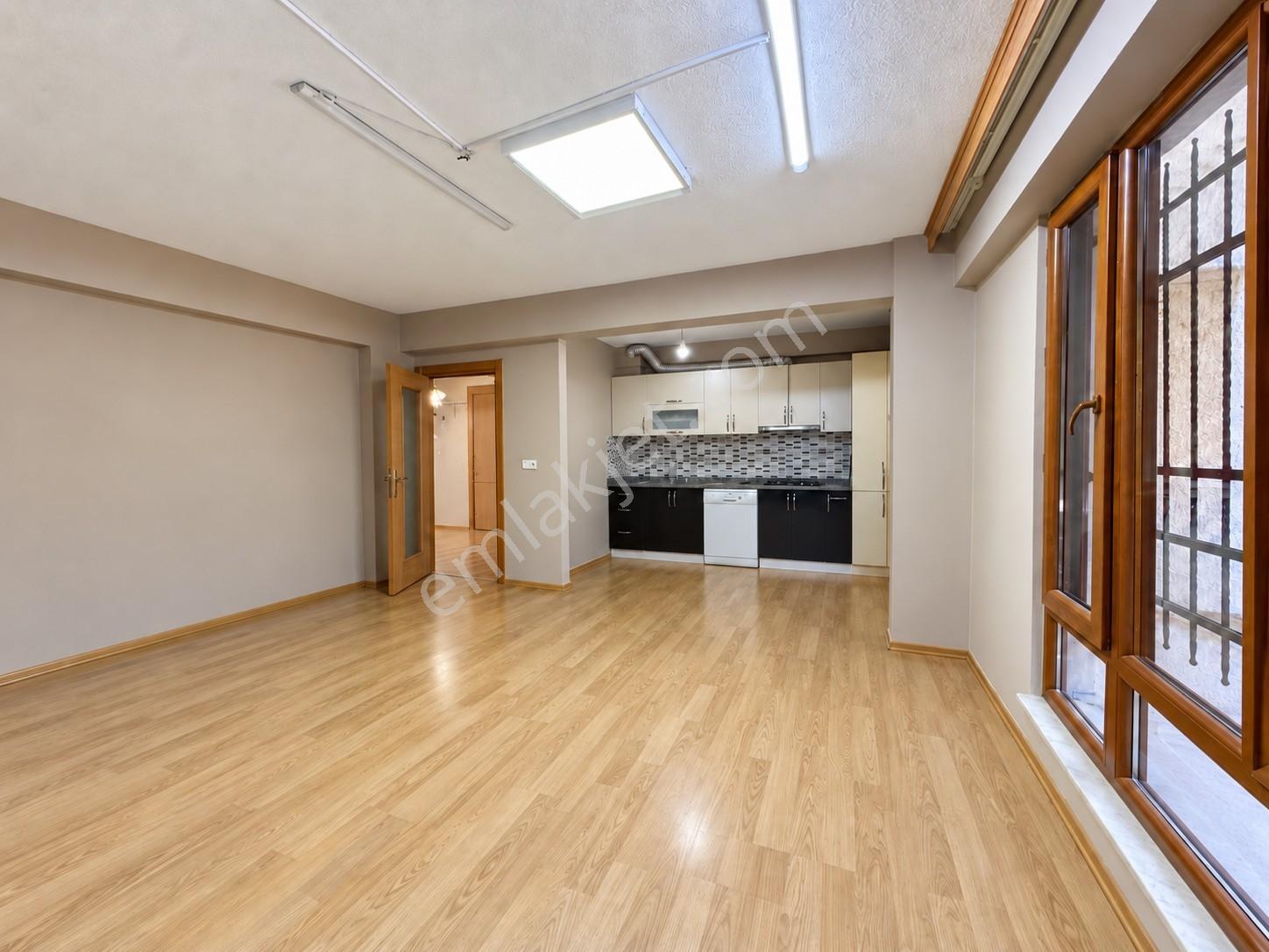 Kw Metsa'dan Cedidiye Mah. Bahçe Kullanımlı 3+1 Satılık Daire — fotoğraf 13