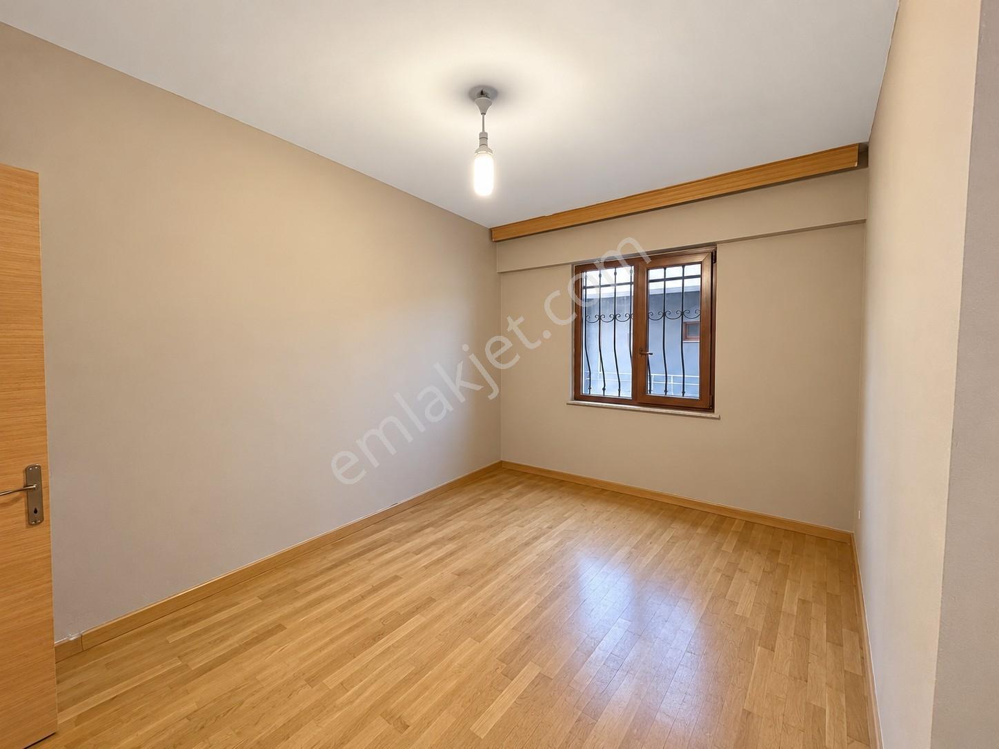 Kw Metsa'dan Cedidiye Mah. Bahçe Kullanımlı 3+1 Satılık Daire — fotoğraf 14