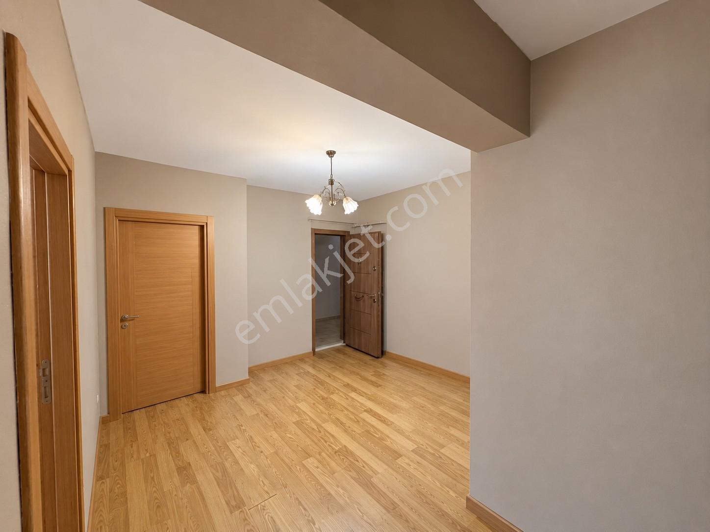 Kw Metsa'dan Cedidiye Mah. Bahçe Kullanımlı 3+1 Satılık Daire — fotoğraf 15