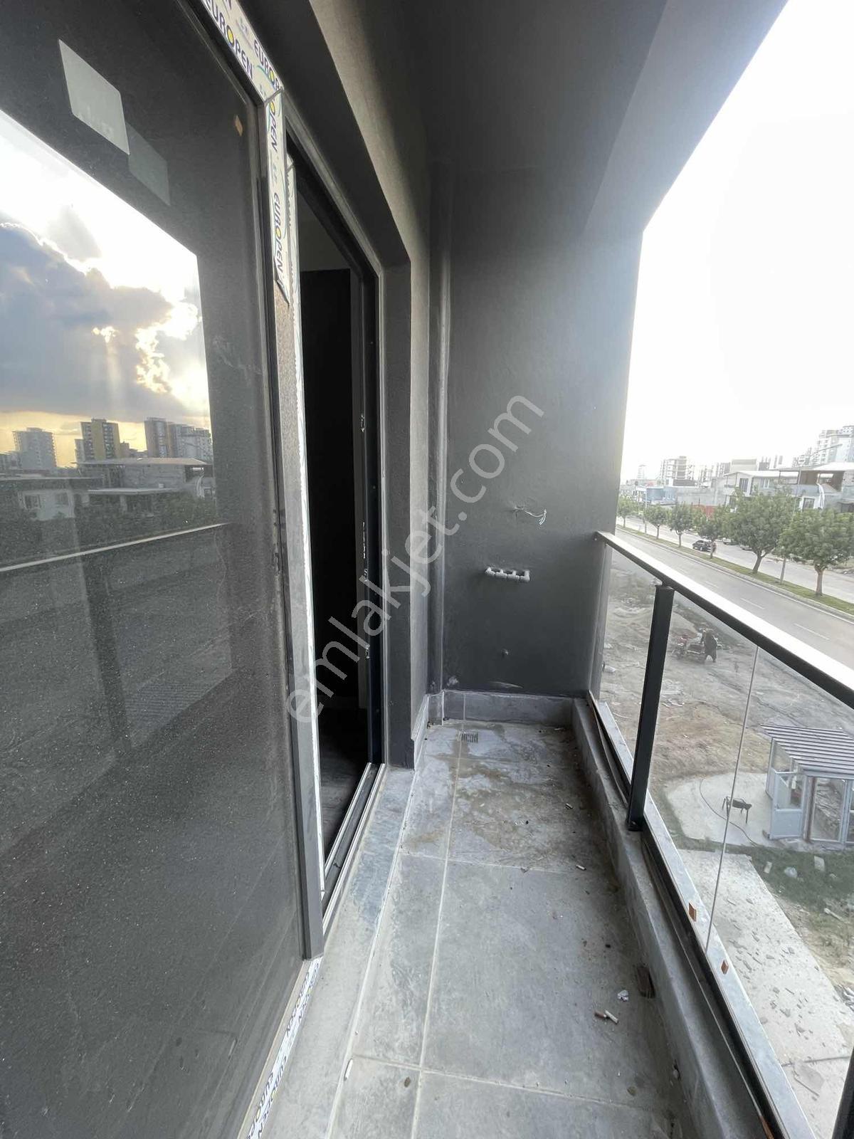 Erguvan Bulvarı Uzerı Azkatlı Yenı Bınada Lux Balkonlu — fotoğraf 20