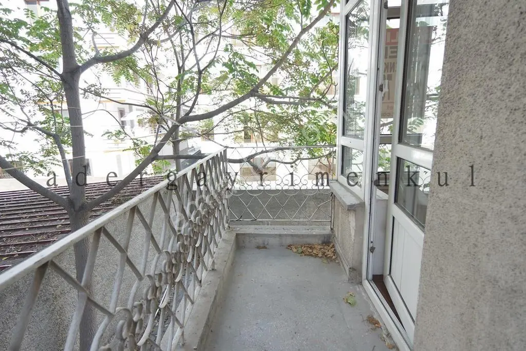 Anıttepede Satılık Metro Yakını 2+1 Yüksek Giriş Balkonlu Aderde — fotoğraf 4