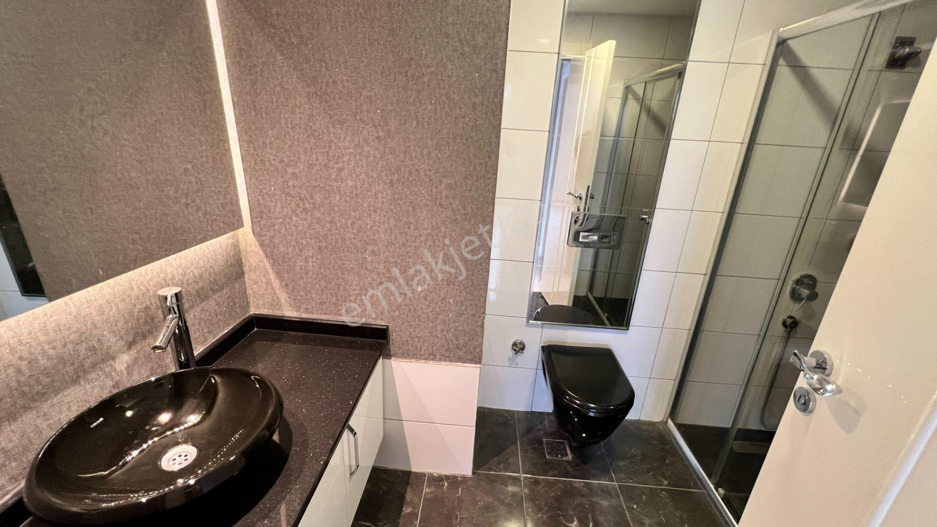 Alanya Kestel’de Denize Sıfır Deniz Manzaralı Beyaz Eşyalı 2+1 Satılık Daire — fotoğraf 13