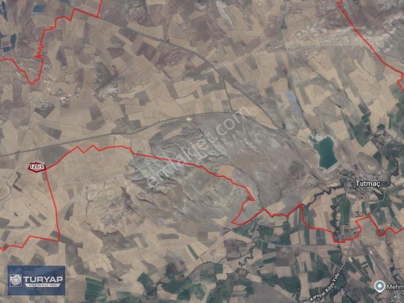 Tutmaç Köyünde Yolu Olan Tek Tapu 27.608 M2 Satılık Düz Tarla — fotoğraf 2