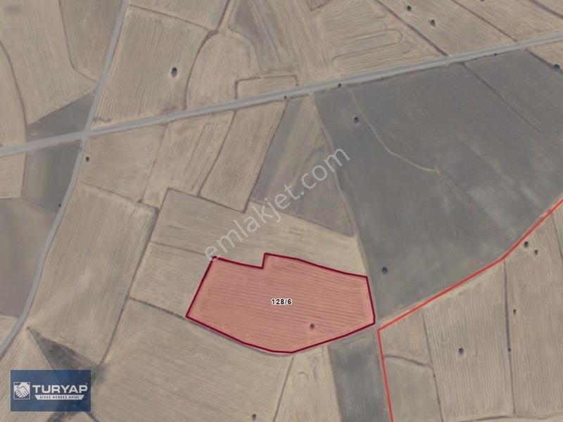 Tutmaç Köyünde Yolu Olan Tek Tapu 27.608 M2 Satılık Düz Tarla — fotoğraf 4