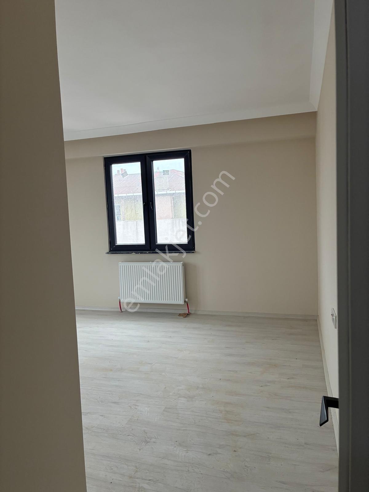 İstanbul Pendik De Fırsat Satılık 2+1 Arakat Daire — fotoğraf 3