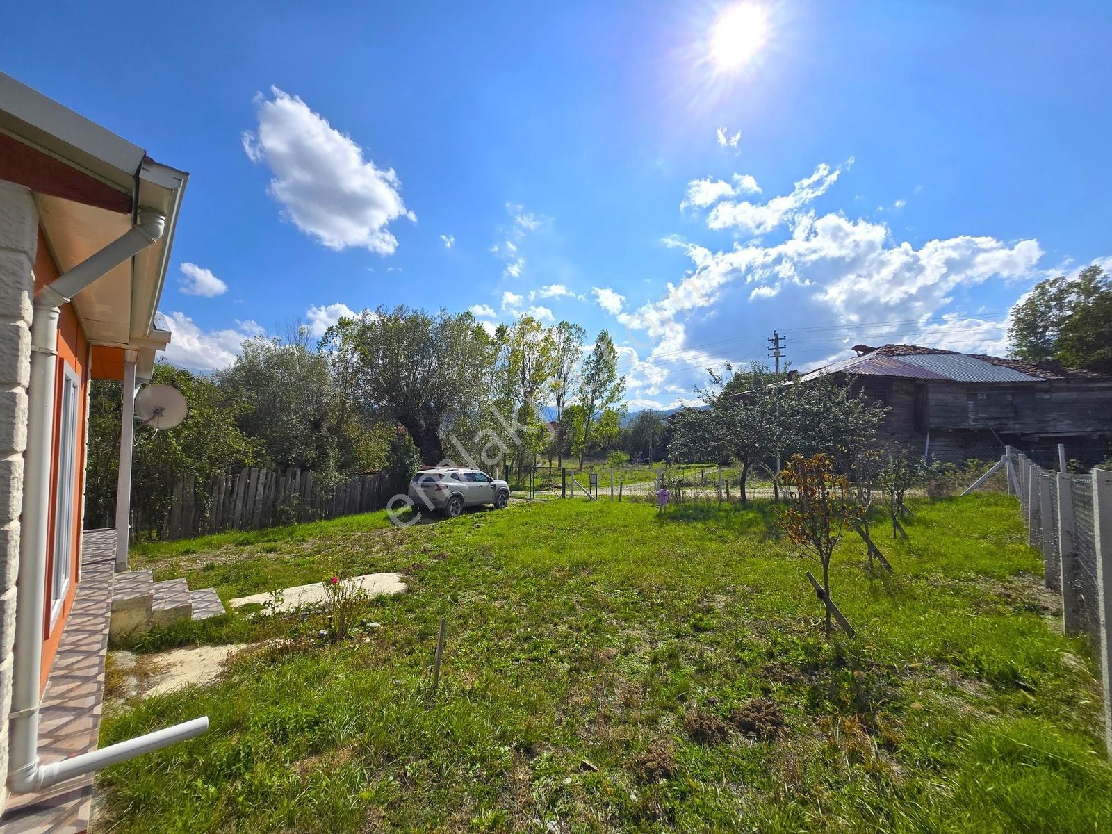 Kastamonu Merkeze 13 Km Mesafede - 768 M² Arsa İçinde Müstaki Ev — fotoğraf 2