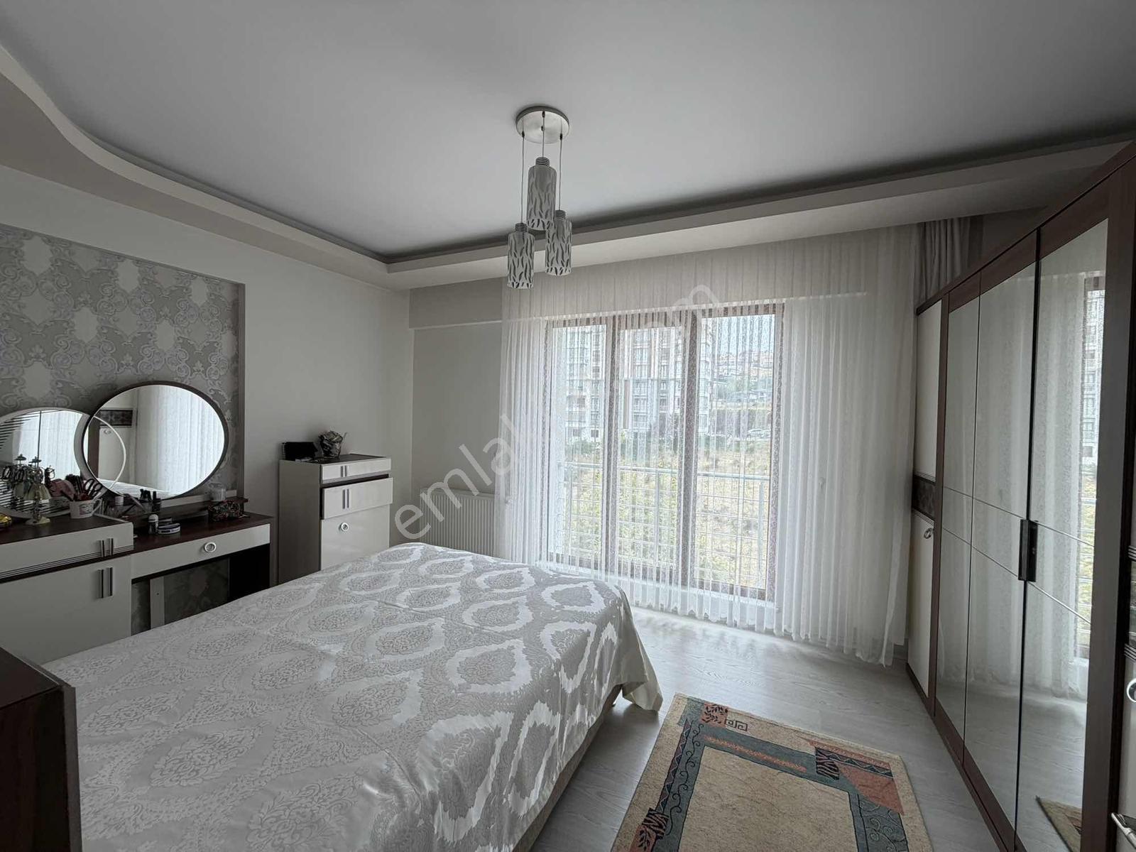Yusuf Karadağlıdan Tecdede Acil Satılık Site İçi 3+1 — fotoğraf 8