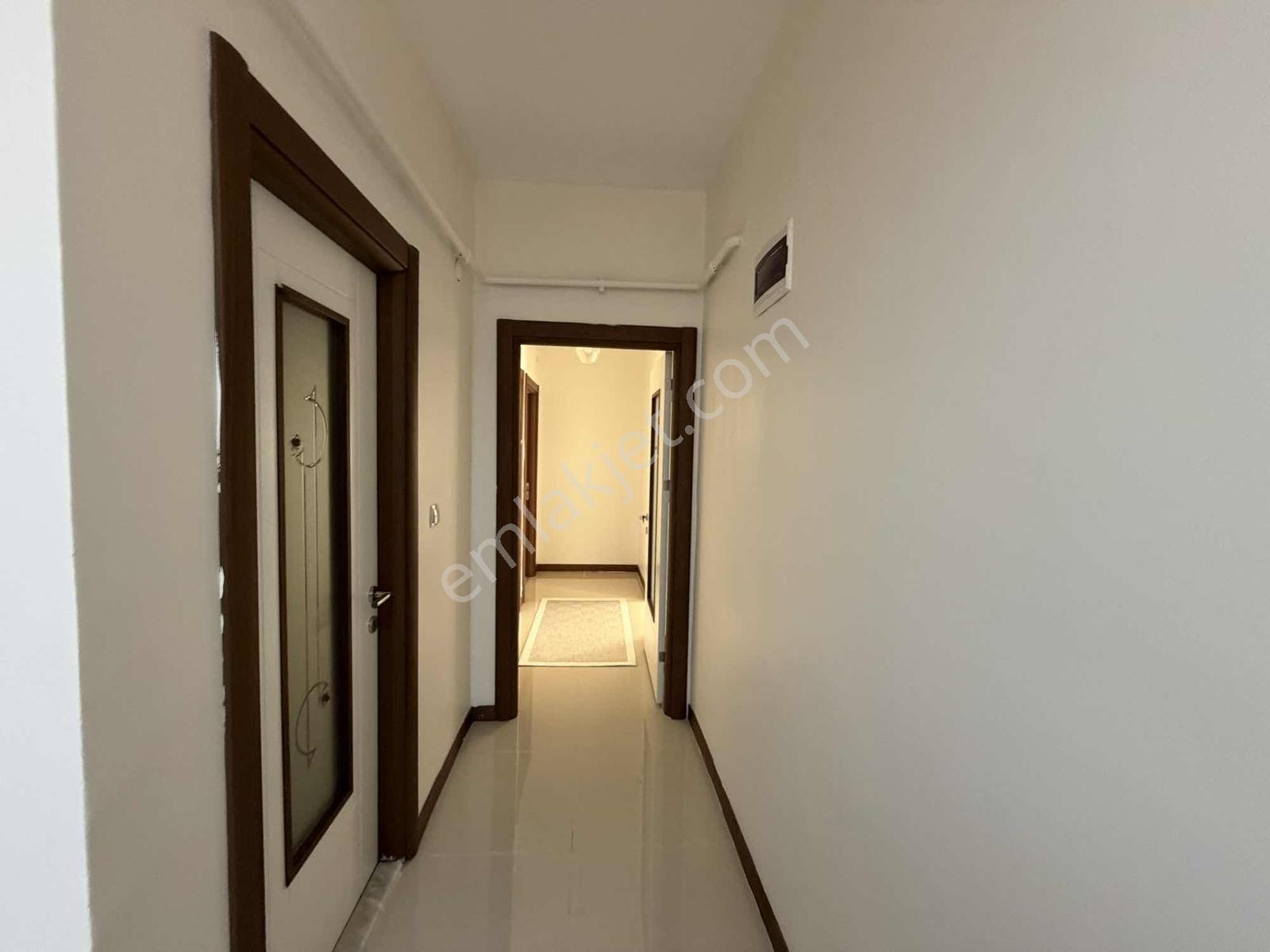 Yusuf Karadağlıdan Tecdede Acil Satılık Site İçi 3+1 — fotoğraf 9