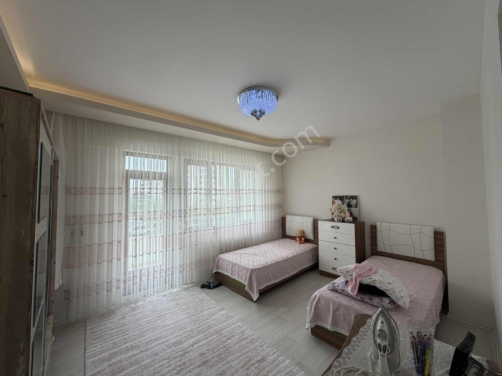 Yusuf Karadağlıdan Tecdede Acil Satılık Site İçi 3+1 — fotoğraf 15