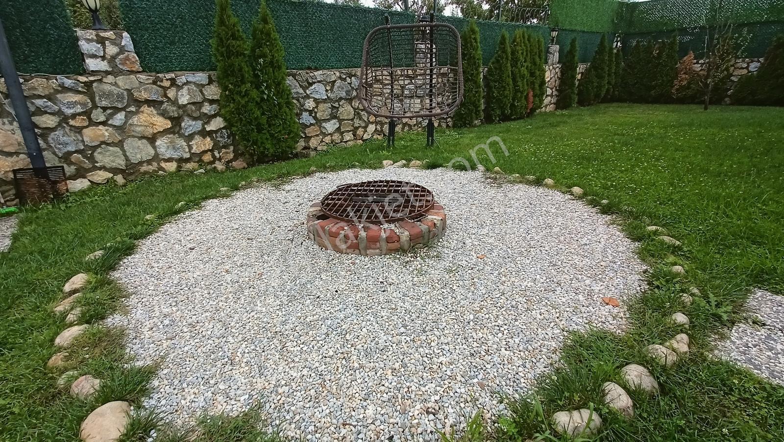 Sapanca'da 750 M2 İçinde Full Eşyalı Havuzlu 4,5+1 Lüx Villa — fotoğraf 16