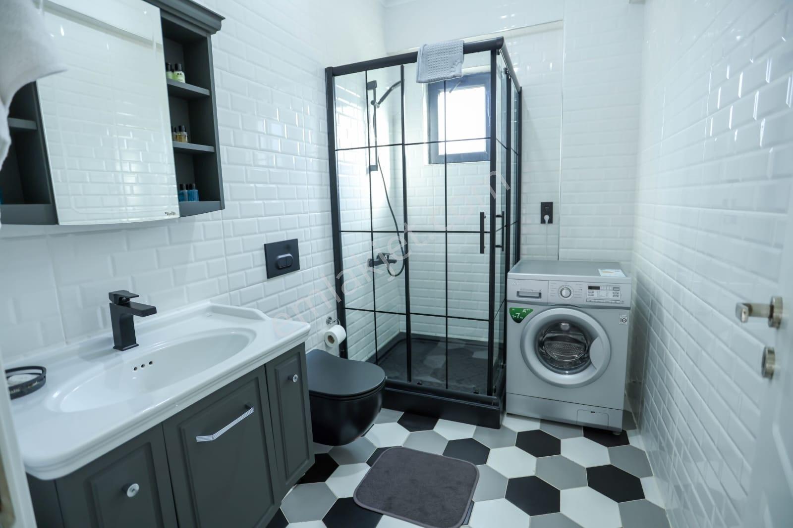 Sapanca'da 750 M2 İçinde Full Eşyalı Havuzlu 4,5+1 Lüx Villa — fotoğraf 28