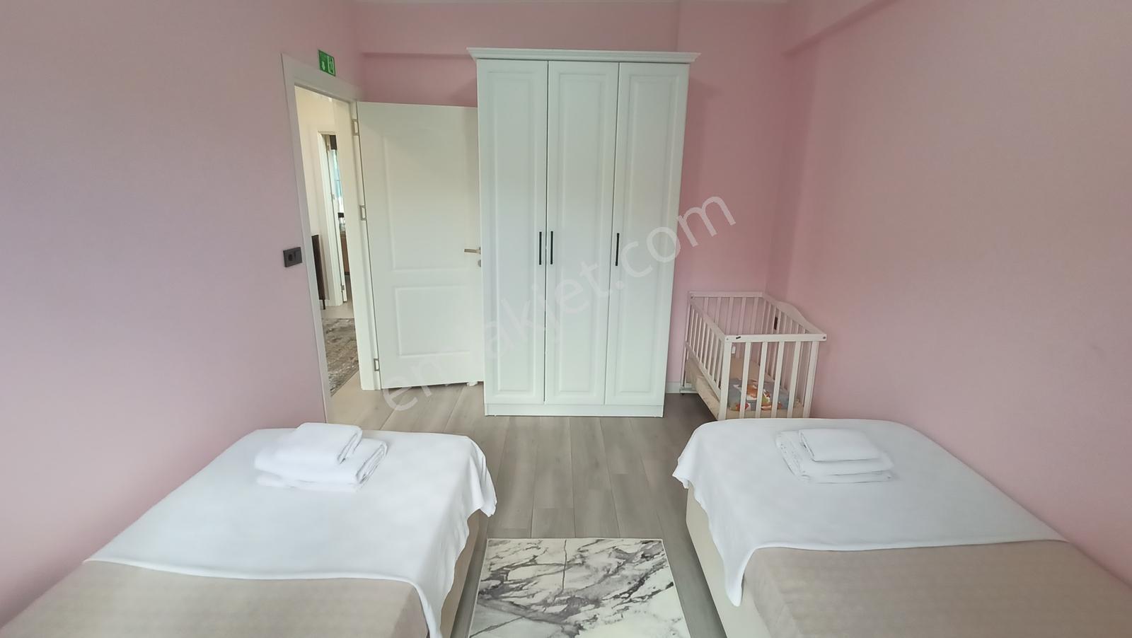 Sapanca'da 750 M2 İçinde Full Eşyalı Havuzlu 4,5+1 Lüx Villa — fotoğraf 35