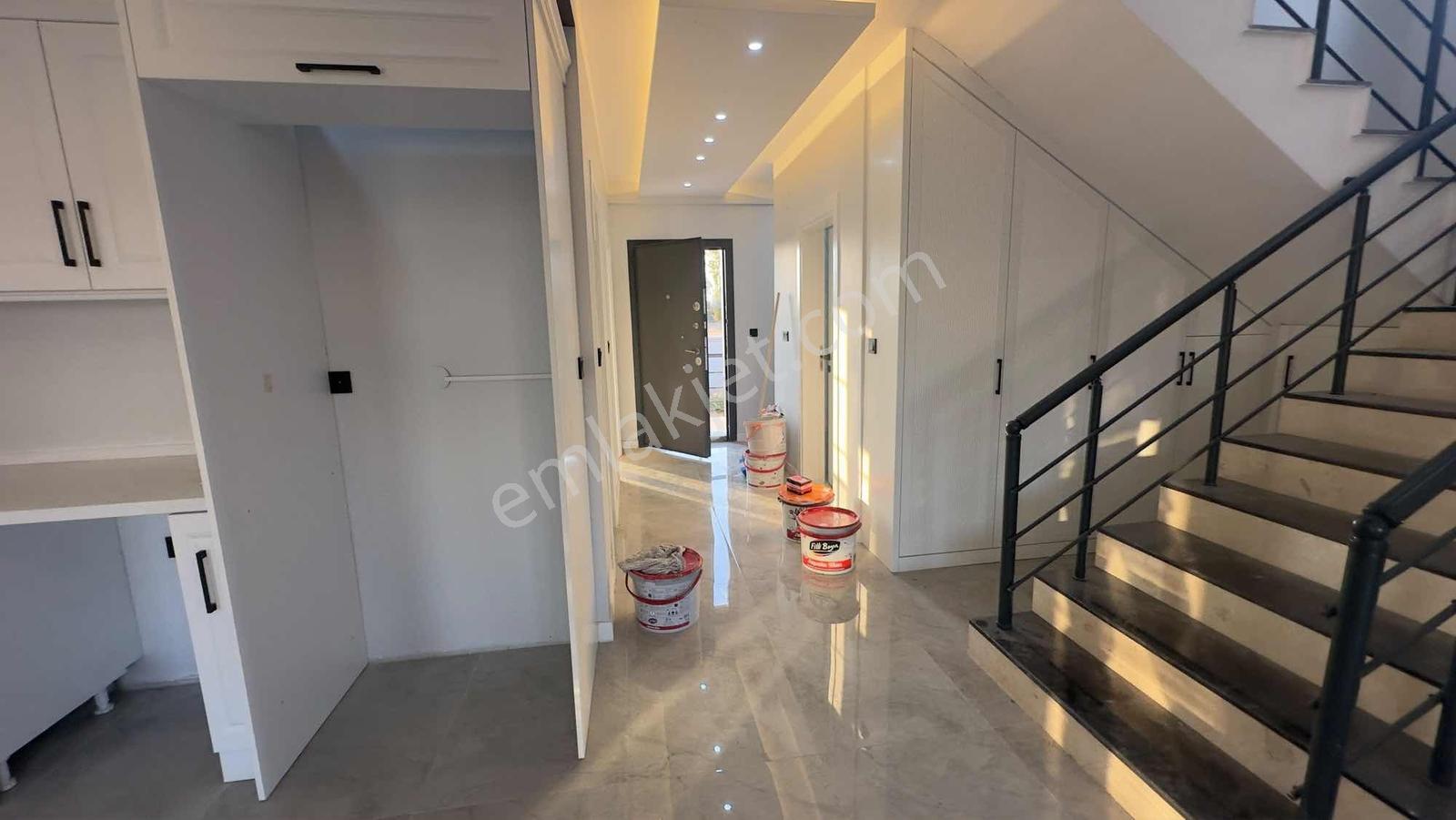 Emin Emlak Bor Sırasöğütler 225m2 4.5+1 Dolapsız Müstakıl Villa — fotoğraf 8