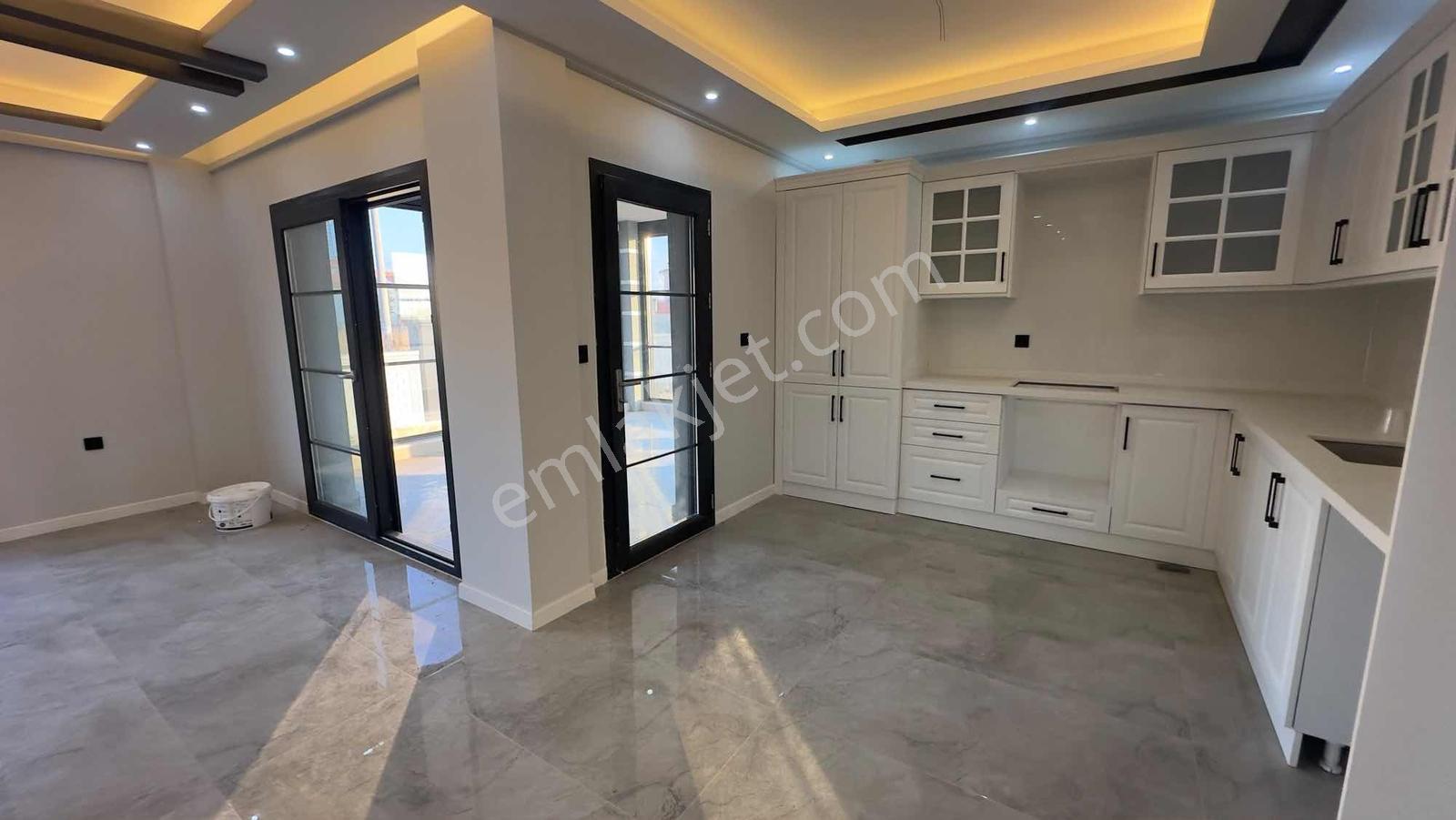 Emin Emlak Bor Sırasöğütler 225m2 4.5+1 Dolapsız Müstakıl Villa — fotoğraf 12