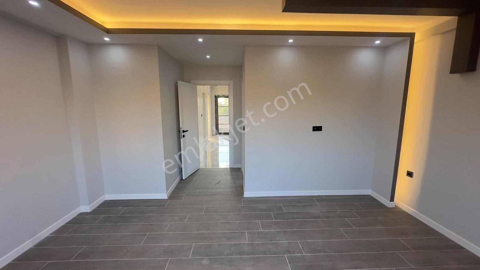 Emin Emlak Bor Sırasöğütler 225m2 4.5+1 Dolapsız Müstakıl Villa — fotoğraf 29