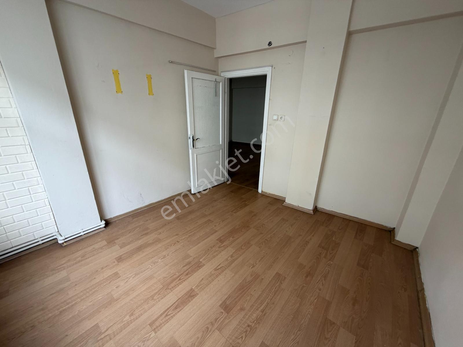 Şemsipaşada 2+1 | 90 M² Net | 2 Balkon | 1.kat | Kat Mülkiyetli — fotoğraf 7