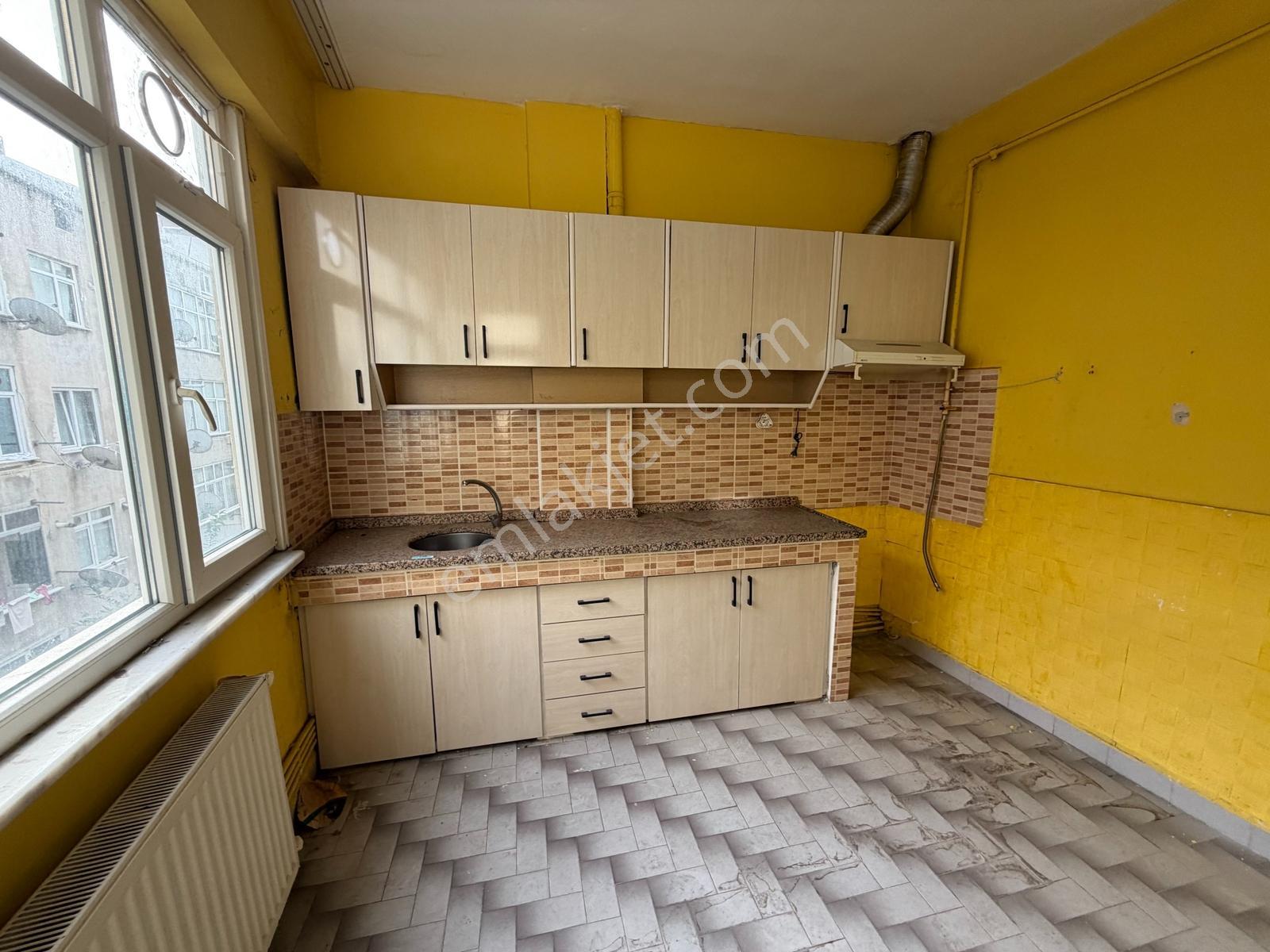 Şemsipaşada 2+1 | 90 M² Net | 2 Balkon | 1.kat | Kat Mülkiyetli — fotoğraf 13