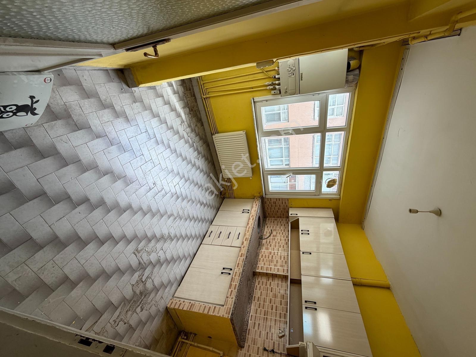 Şemsipaşada 2+1 | 90 M² Net | 2 Balkon | 1.kat | Kat Mülkiyetli — fotoğraf 15