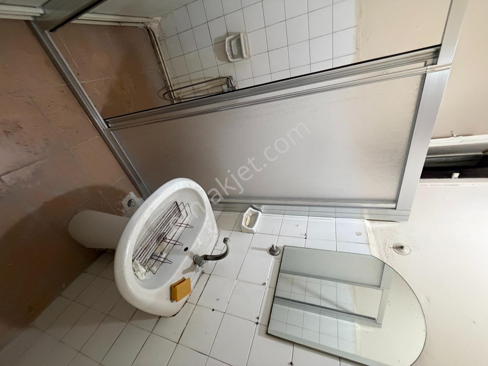 Şemsipaşada 2+1 | 90 M² Net | 2 Balkon | 1.kat | Kat Mülkiyetli — fotoğraf 17