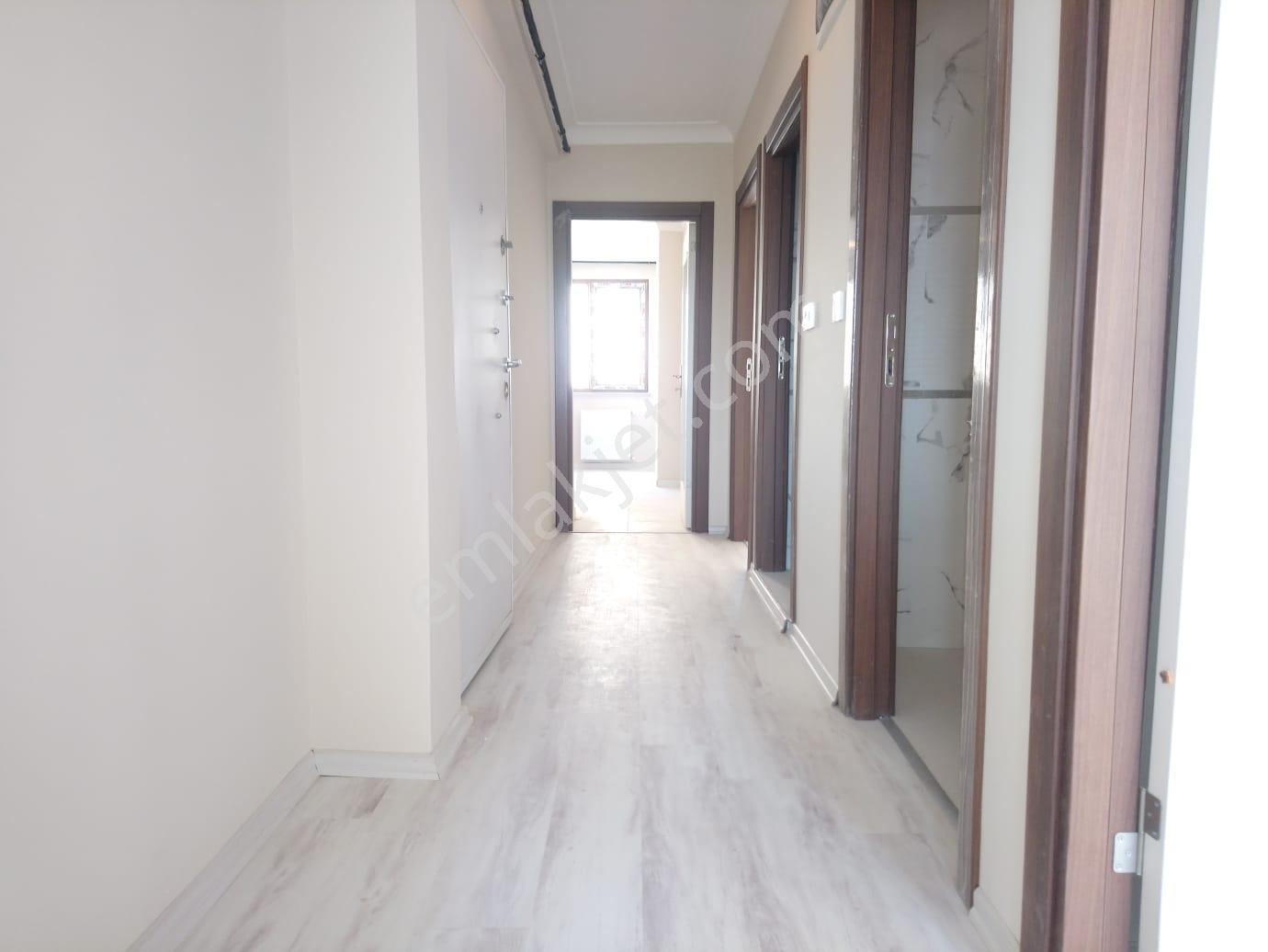 Satılık Geniş Ara Kat Daire — fotoğraf 12