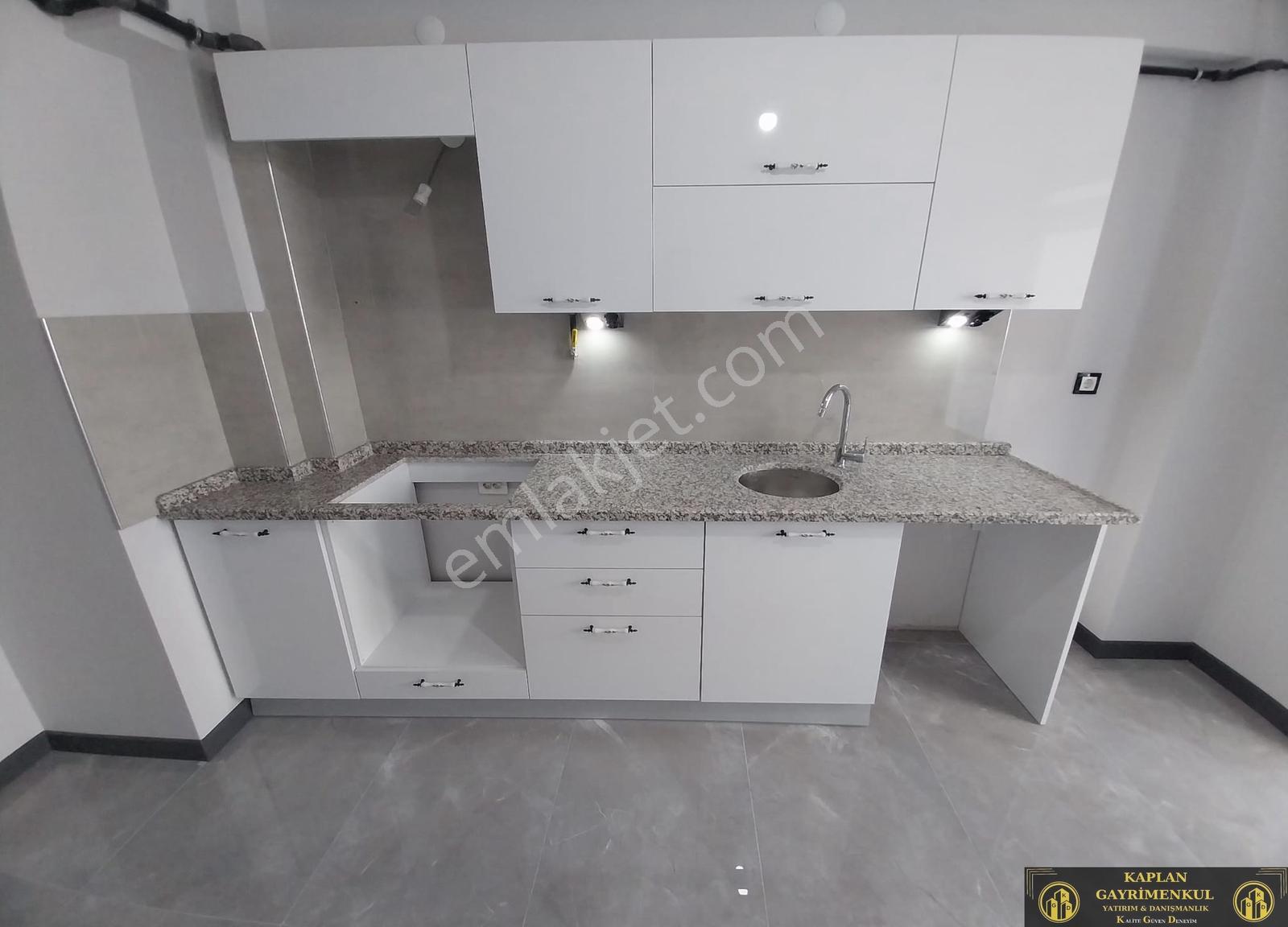 71 Evler Zümrüt Cami Yakını 2+1 100m² Satılık Arakat Daire — fotoğraf 3