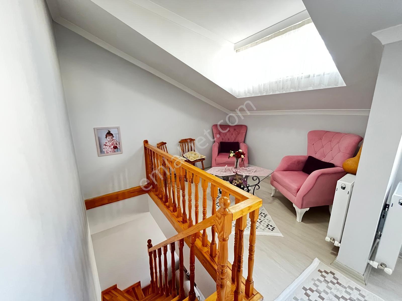 Loft'tan Söğütlüçeşme Mh Satılık Asansörlü 4+1 Lüks Düblex Daire — fotoğraf 16