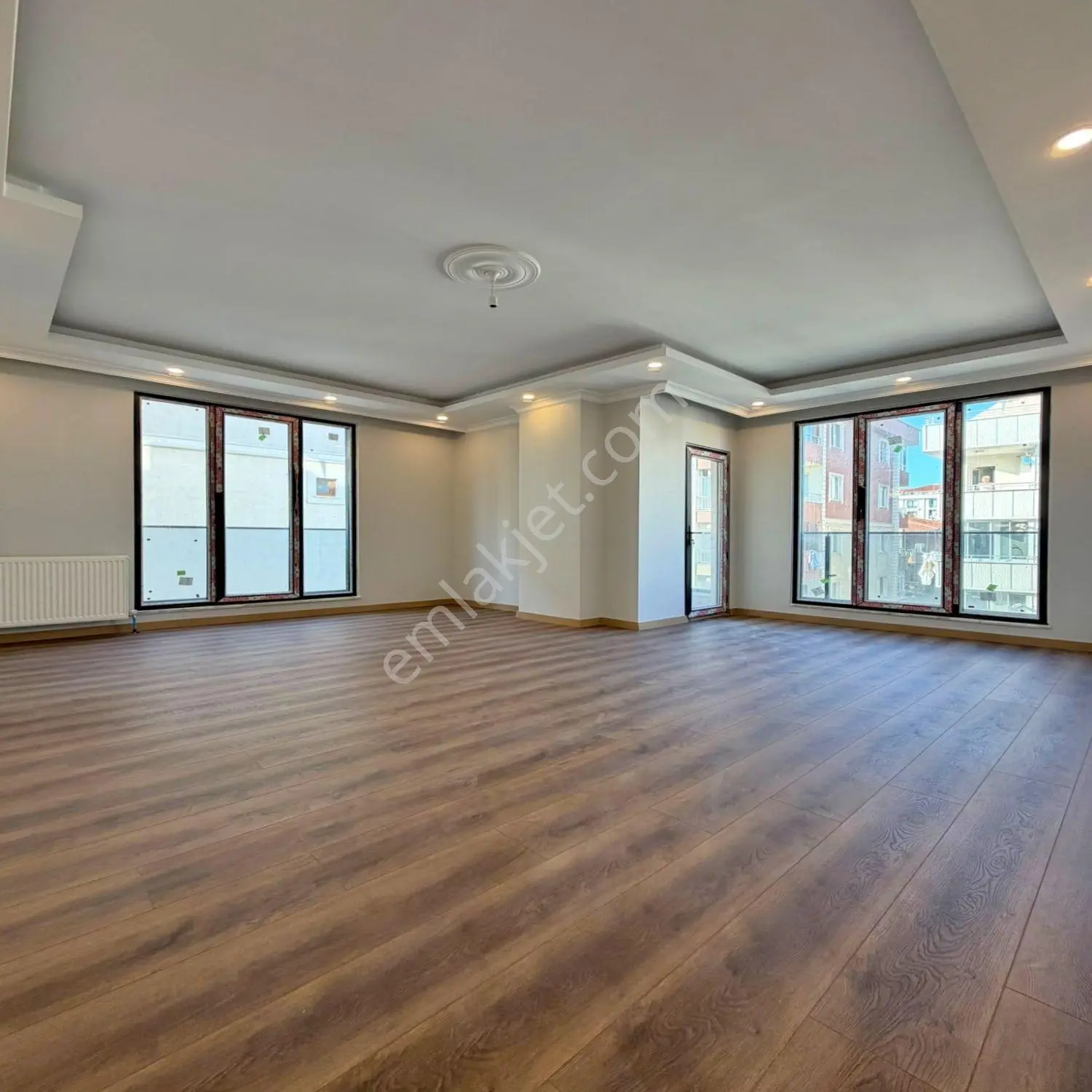 Beylikdüzü Kavaklı'da Merkezi Konum Satılık 3+1 Sıfır Daire — fotoğraf 3
