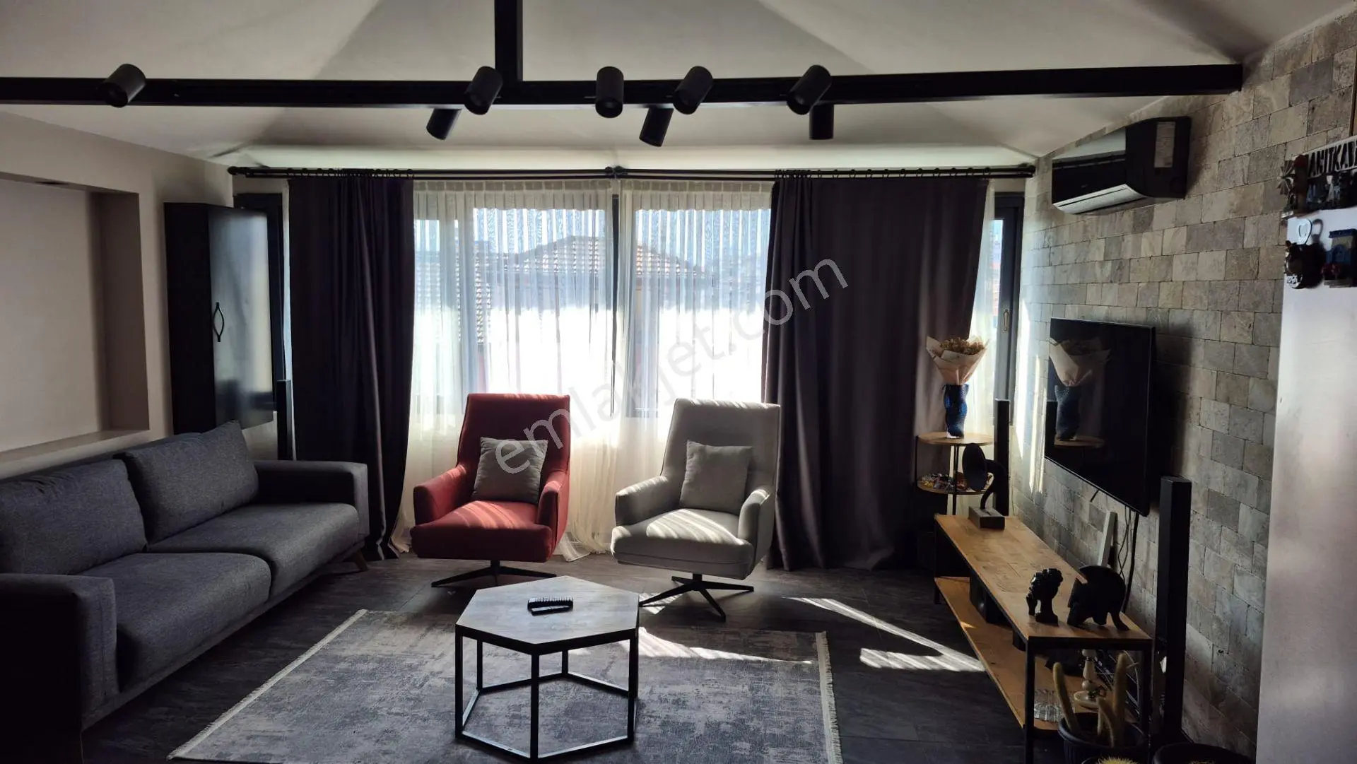 Ender Uysal Gayrimenkulen Kınıklıda Foruma Yakın 1+1 Geniş Ultra Lüx Satılık Apart.. — fotoğraf 3