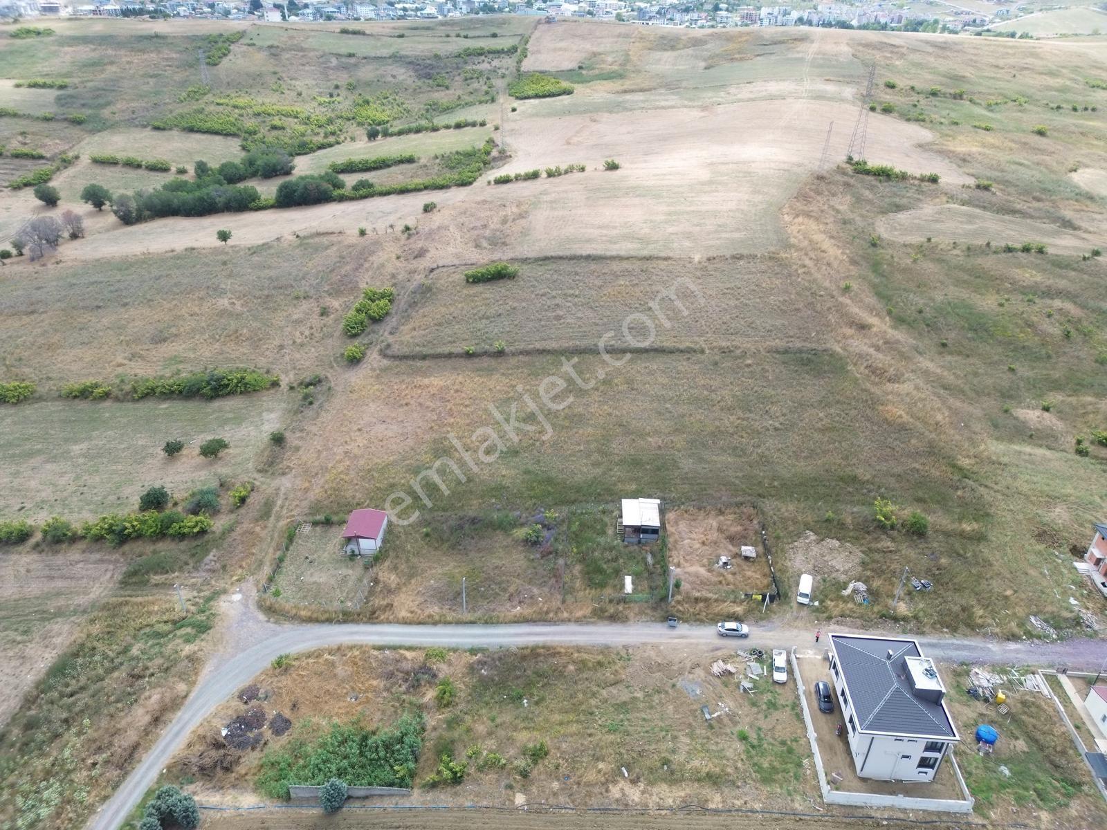 Yalova Çiftlikköy Deniz Manzaralı 324 M2 İmarlı Arsa — fotoğraf 2