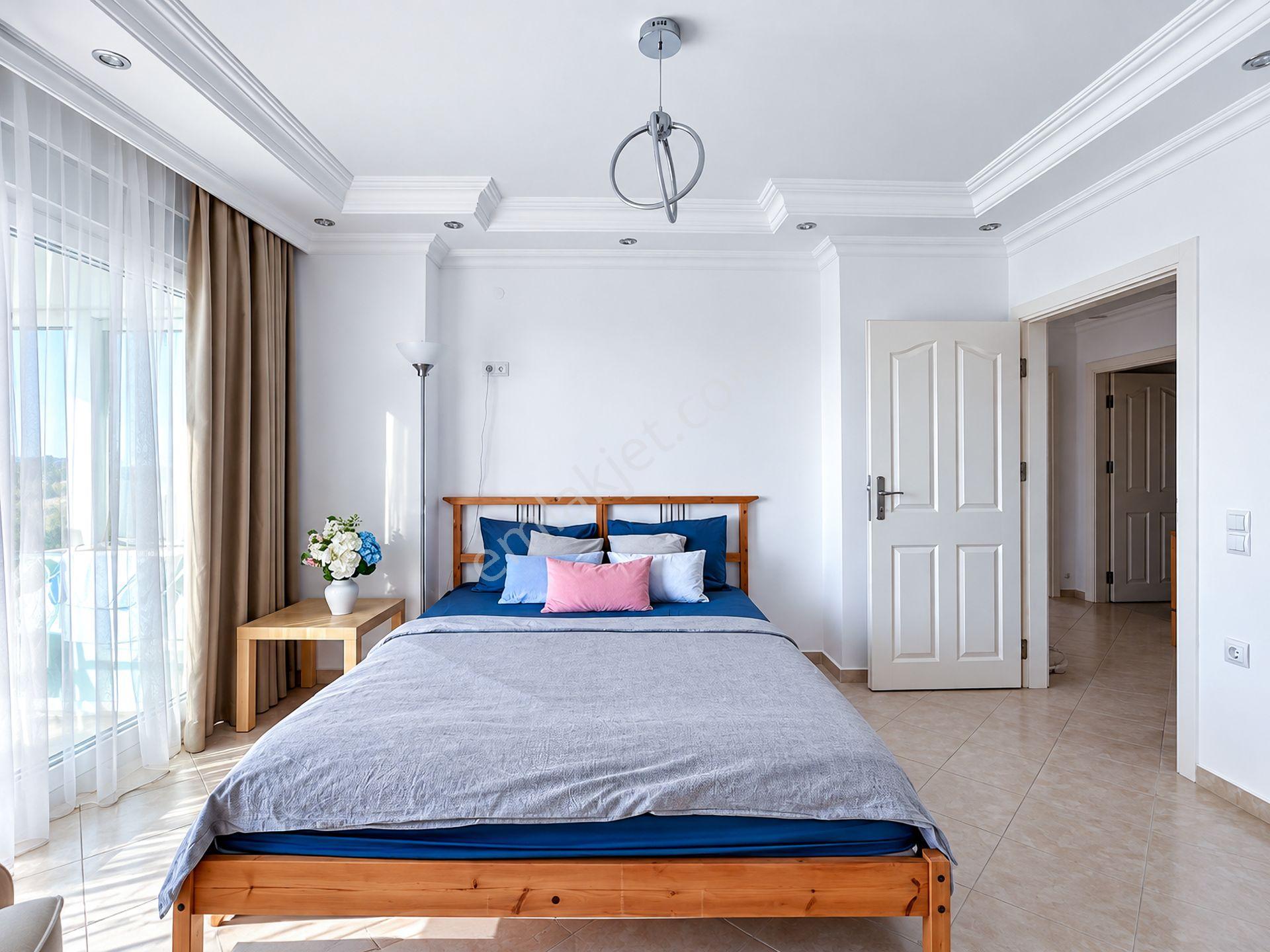 Alanya Kleopatra'da Deniz Ve Dağ Manzaralı 2+1 Satılık Daire — fotoğraf 10