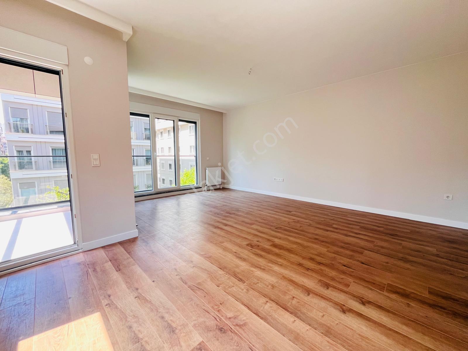 Lf İmaj Caddebostan Bağdat Cd. 2.paralel Sıfır Balkon 102m2 3+1 — fotoğraf 2