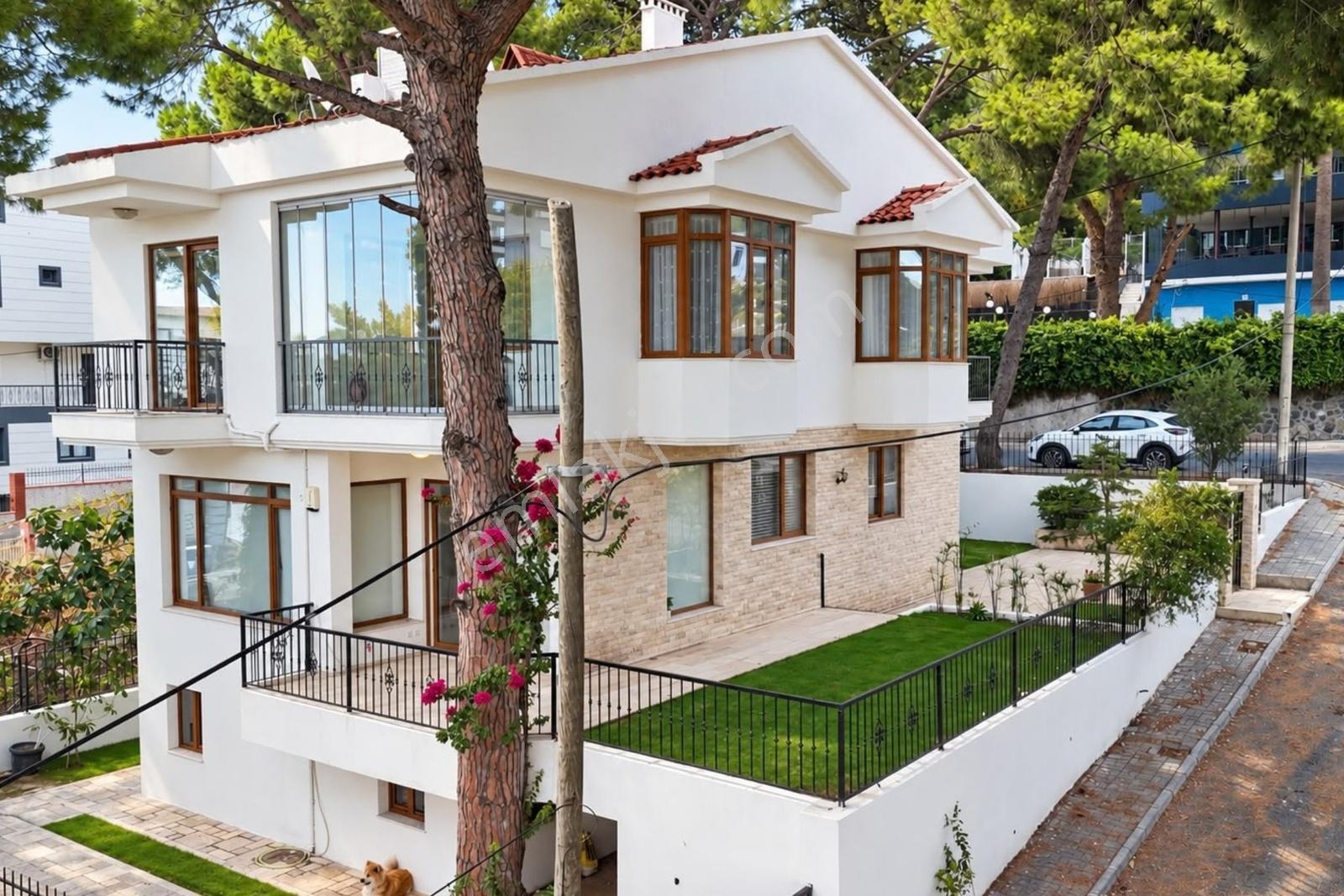 Deniz Manzaralı, Tam Müstakil 5+1 Villa — fotoğraf 4