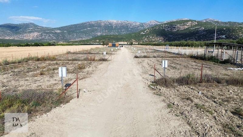 Köy İçi Her Parselde Elektrik Suyu Foseptik Çukuru Hazır 350 M2 — fotoğraf 3
