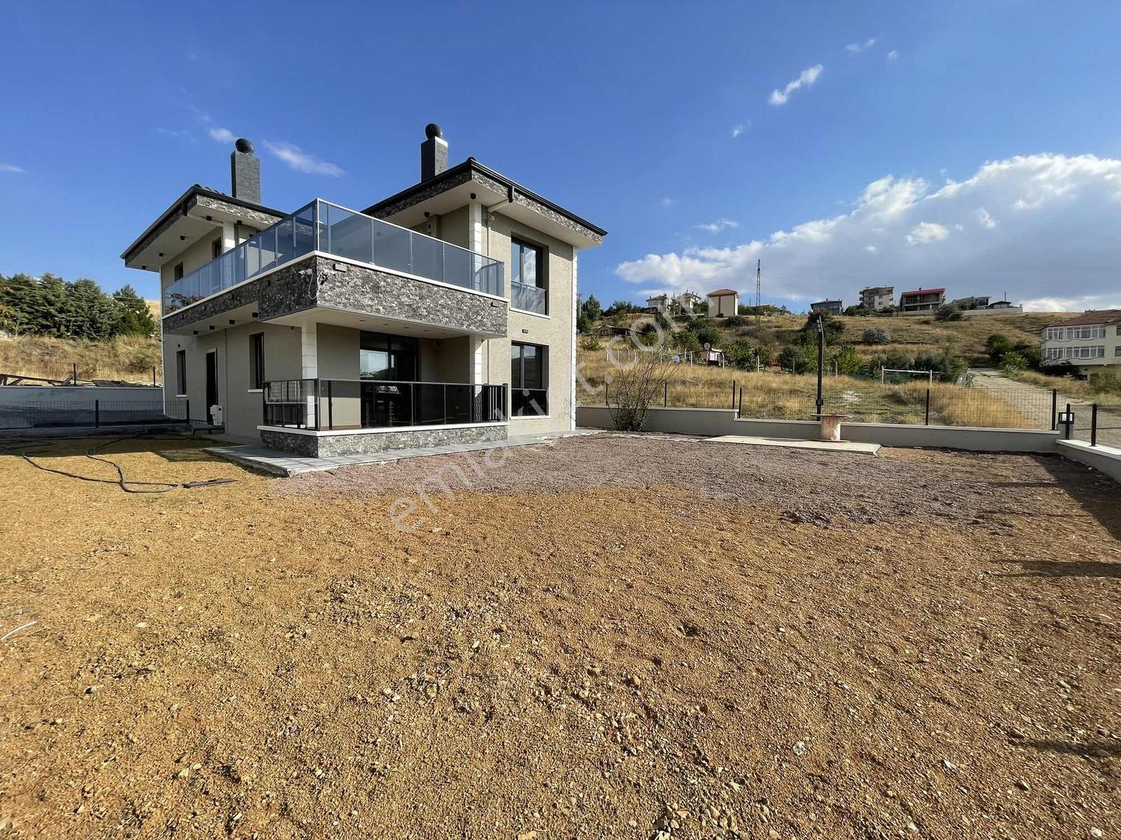Winnest'ten Karşıyaka Mahallesinde Satılık 5+1 Lüks Villa — fotoğraf 5
