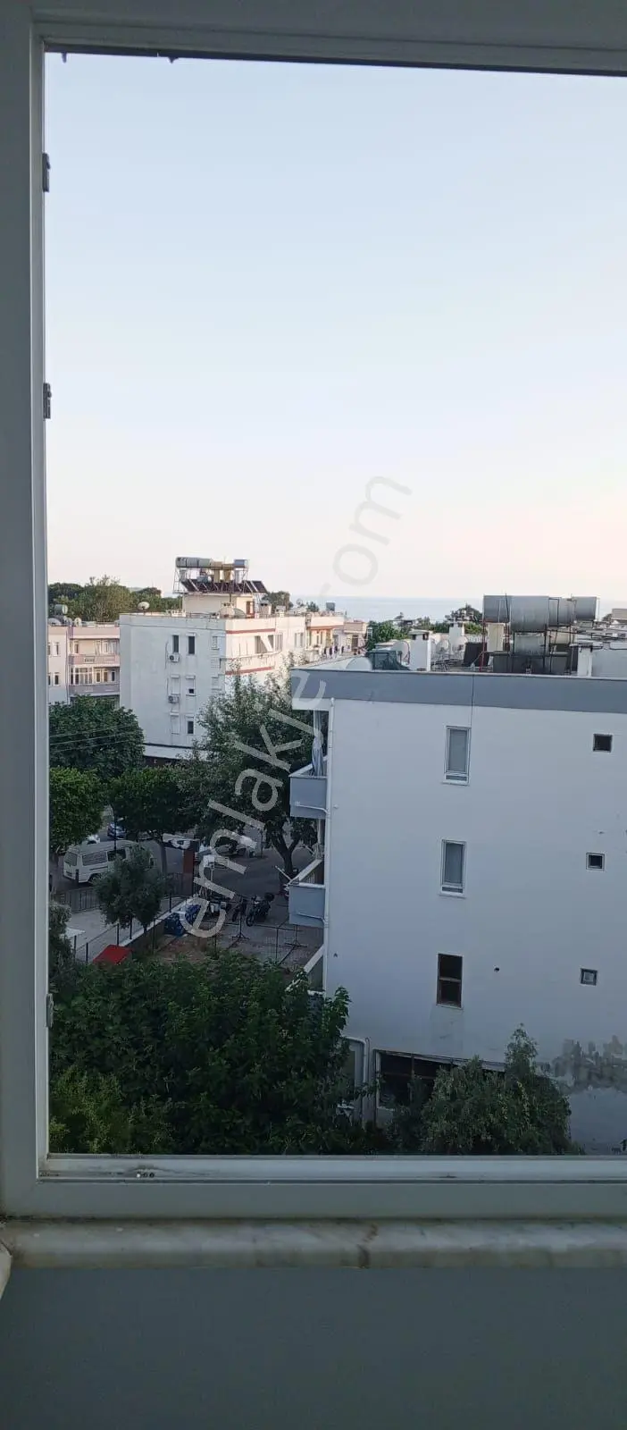 Avsallarda Geniş 2+1 Daire