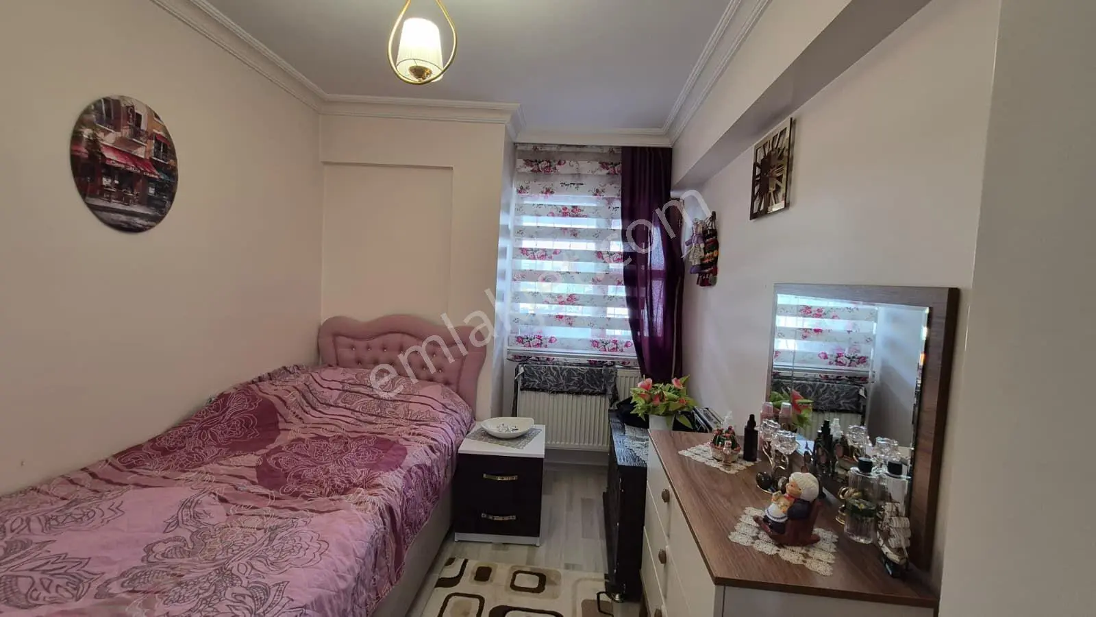 Metroya 10 Dk Yürüme Yüksek Giriş Altta Daire Var .. — fotoğraf 10